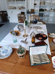 B&B / Chambres d'hotes Logement de charme & acces boutique brocante : photos des chambres
