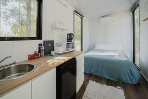 Schlaraffenland 1 by Tiny Away