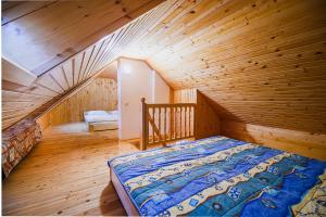 Vineyard Cottage Maleric with Pool Access 