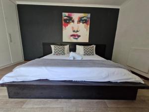 Regent Casas - Cape Towns Blouberg Area -20 people can stay