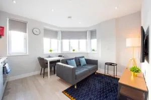 41 Library House - Great Warley Street