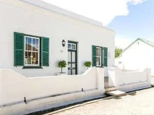 Karoo House Collection - 111 Cradock - Adendorp