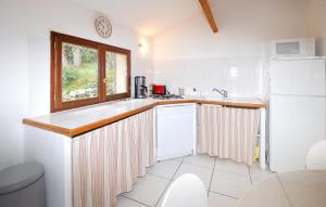 Maisons de vacances 2 Bedroom Beautiful Home In Oletta : photos des chambres