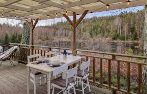 1 Bedroom Stunning Home In Göta