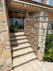 Architects house 100m2 sea view, terraces 35m2