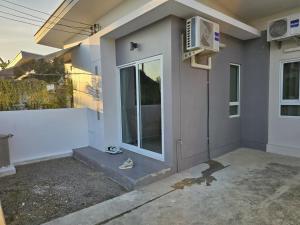 华欣距夜市海滩8km处经济型住宿