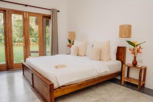 Blue Waves Surf House - Jungle Villa