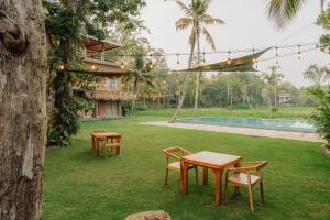 Blue Waves Surf House - Jungle Villa