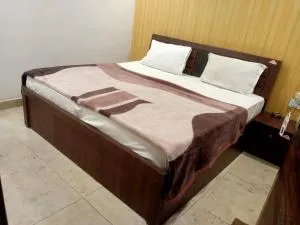 Sapphire Palace 3 Hotel - Lowān