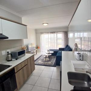 The Blyde 1-Bed Luxe Apartment