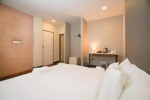 X GO INN BTS Silom - Saint Louis สถานีรถไฟฟ้าเซนต์หลุยส์