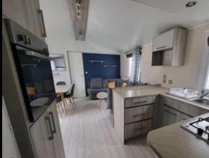 Appartements Mobile home CAMPING LES MATHES 8 personnes : photos des chambres