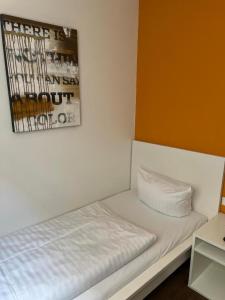 Hostel S16