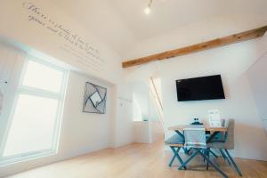 Executive Coach House on the Hoe 2 free parking spaces