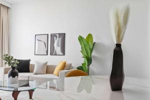 Silkhaus Vacation Homes High Floor 1BDR Al Fay Park Nearby