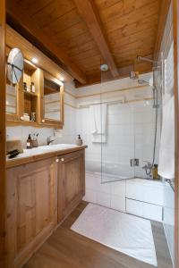 Superior Two-Bedroom Apartment with Mezzanine (8 People) room in Résidence Pierre & Vacances Premium Les Alpages de Reberty
