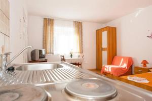 Apartments with pool Ivana Krk