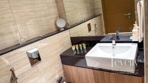 Urban Oasis by Missoni Brand NEW Luxury