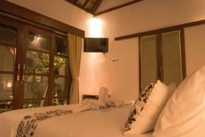 Villa Puri Kembar 2 Bedroom with Private Pool