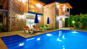 Uzumlu Village 3 Bedroom Villa 8691