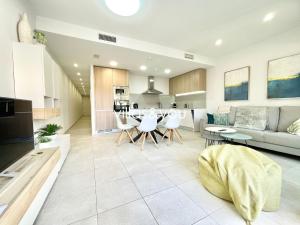 Aqua Beach Torrevieja by Villas&You