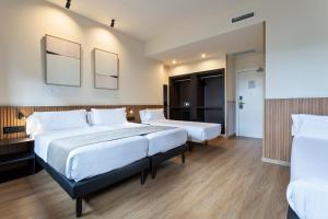 Standard Quadruple Room room in Hotel Acta Madfor