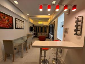 Luxury Condo at Forbeswood Parklane The Fort BGC