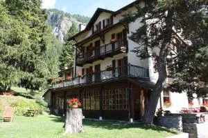 Hôtel Hermitage - La Sage