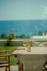 Escape by Form Villa Olea