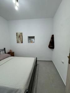 Sykano Espace, Skyros Island