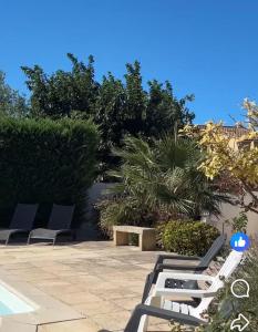 Maisons de vacances Maison mediterraneenne 130m piscine Vaucluse : photos des chambres