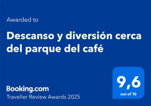 Descanso y diversión cerca del parque del café