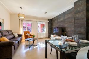 CN2 2bd 2Bth con Piscina y aparcamiento excelente ubicacion