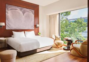 Suite room in Park Hyatt Zurich – City Center Luxury