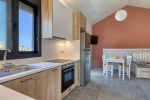 Lemonia Suites in Ikaria