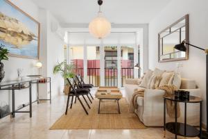 Marvelous waterfront apt in Fuengirola by Costarentals - Ref 73