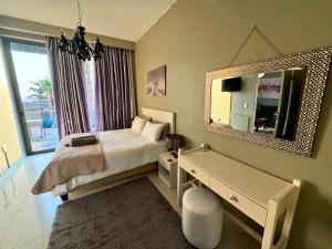 Infinity - Stunning 1 bedroom apartment with sea & mountain views