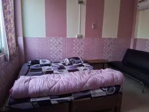 Hotel Shah Paradise - Gour