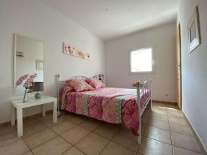 Pavillon tout confort à 30 m du bras de mer GA100-055