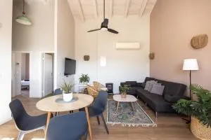 בגג העמק On the roof of the valley - HaZore‘im