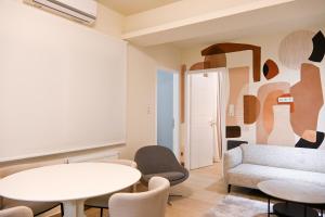 Refined Kolonaki Stay ,Private Patio & Stylish Comfort