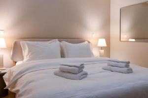 Refined Kolonaki Stay ,Private Patio & Stylish Comfort