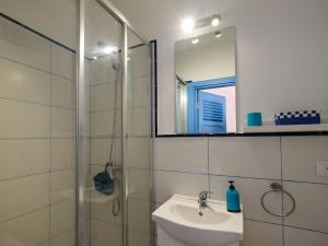 Estudio Parada Baja en Playa Santiago