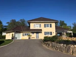 Villa Cosy Home avec piscine - Cusy