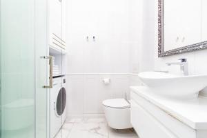 Glow Apartments - Apartment Dubaj Glamour, ulica Długa Old Town