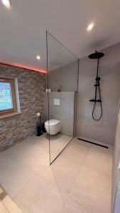 Luxury Vineyard Retreat with Private Jacuzzi