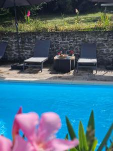 Maisons de vacances Le relais des clefs -Piscine chauffee, petanque - 8pers : photos des chambres