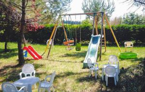 Maisons de vacances Stunning Home In Vaison La Romaine : photos des chambres