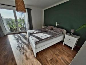 Klein-Tjücher-Grashaus 4