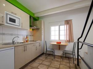 Estudio Parada Alta en Playa Santiago